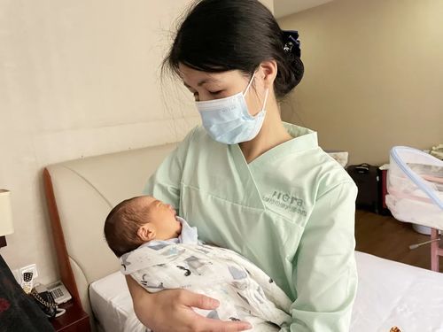 赫拉妈妈优秀月嫂推荐 专业贴心母婴护理,膳食定制产康催乳